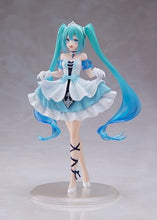 Load image into Gallery viewer, Taito-Hatsune Miku Wonderland Figure - Cinderella