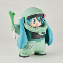 Load image into Gallery viewer, Banpresto - Gundam 45th x Hatsune Miku - Zaku Costume (Hatsune Miku Ver.) Figure