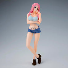 Load image into Gallery viewer, Banpresto - One Piece - Jewerly Bonney II Glitter &amp; Glamours Figure