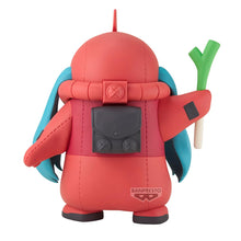 Load image into Gallery viewer, Banpresto - Gundam 45th x Hatsune Miku - Char's Zaku Costume (Hatsune Miku ver.) Figure