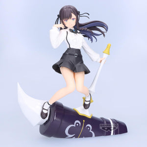 Banpresto - I May Be a Guild Receptionist, but I'll Solo Any Boss to Clock Out on Time - Alina Clover Figure