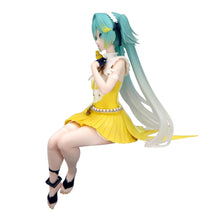 Load image into Gallery viewer, Hatsune Miku Noodle Stopper Figure - Canary Bird Ver.