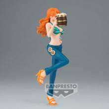 Load image into Gallery viewer, Banpresto - One Piece - Nami (It’s a Banquet!!), Bandai Spirits Figure