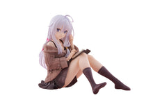 Load image into Gallery viewer, Taito-Wandering Witch: The Journey of Elaina Desktop Cute Figure - Elaina (Casual Clothes Ver.)