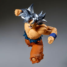 Load image into Gallery viewer, Banpresto - Dragon Ball Super - Son Goku Ultra Instinct (vs Jiren) Match Makers Figure