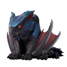 Load image into Gallery viewer, Banpresto - Monster Hunter - Nargacuga Enshrined Monsters Figure