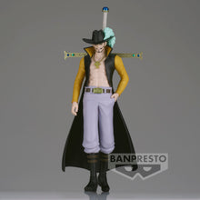 Load image into Gallery viewer, Banpresto - One Piece - Dracule Mihawk, Bandai Spirits The Shukko Figure