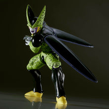 Load image into Gallery viewer, Banpresto - Dragon Ball Z - Cell (vs Super Saiyan Son Gohan) Match Makers Figure