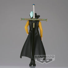 Load image into Gallery viewer, Banpresto - One Piece - Dracule Mihawk, Bandai Spirits The Shukko Figure