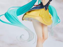 Load image into Gallery viewer, Taito-Hatsune Miku Wonderland Figure - Snow White