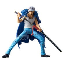 Load image into Gallery viewer, Banpresto - One Piece - Trafalgar Law Grandista Figure